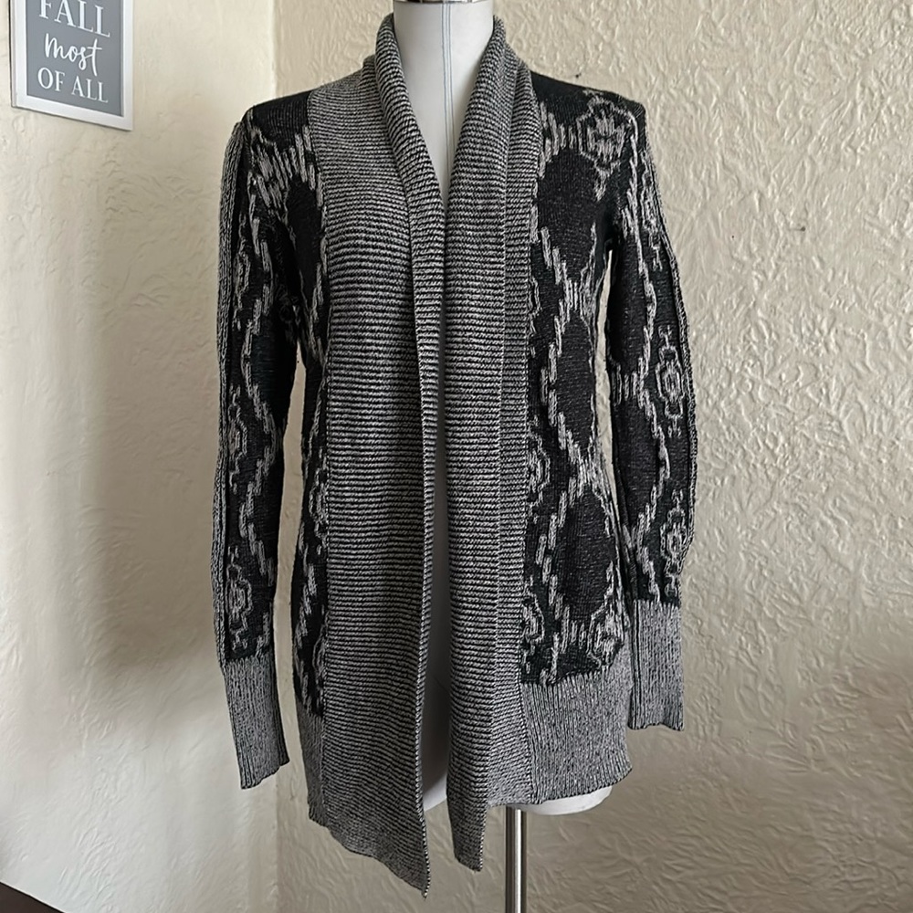 Urban Outfitters Ecote Gray Black Diamond Pattern Open Front Cardigan Sweater S